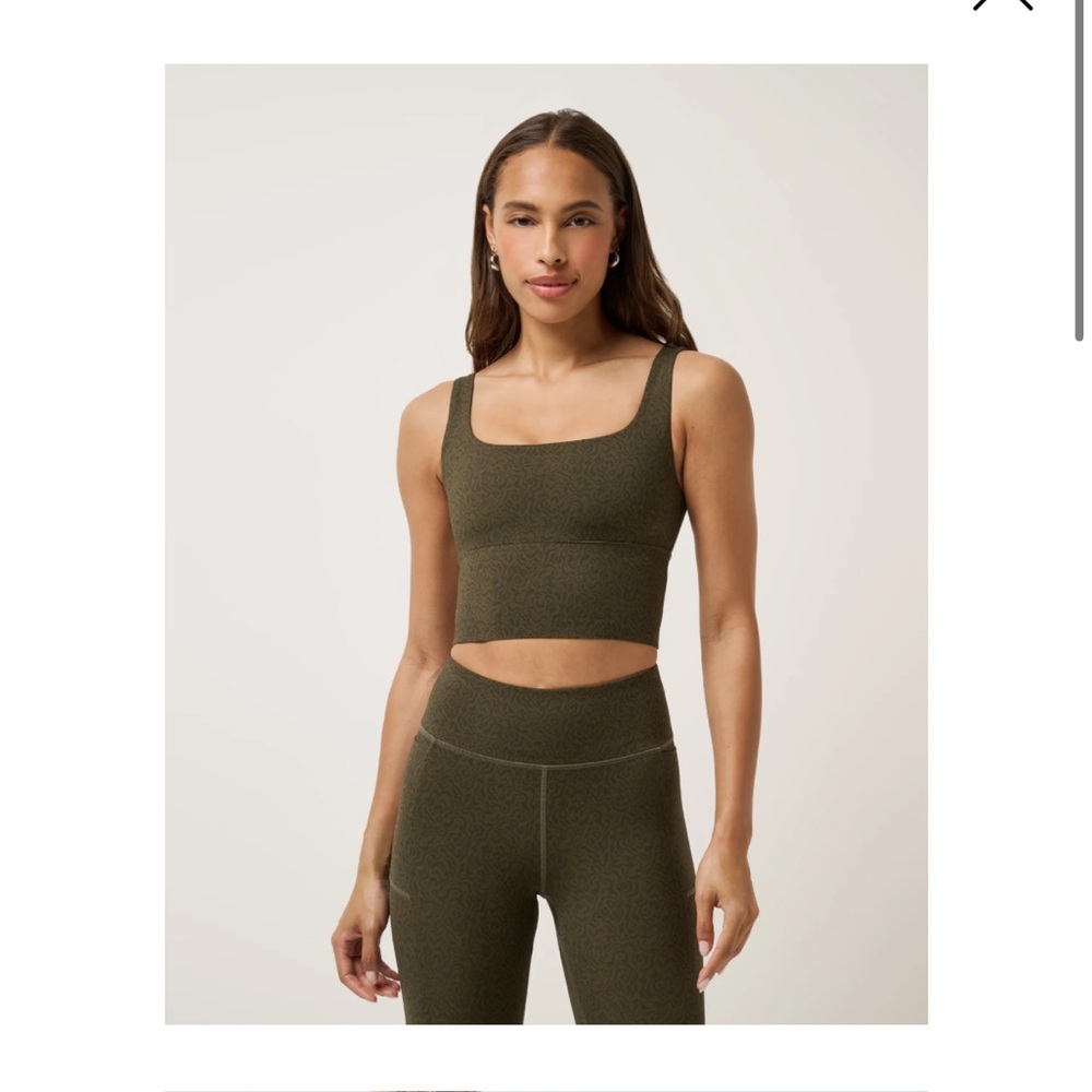 Travis Mathew Moveknit Printed Tank - Sports Bra